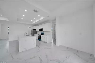 2805 26th St SW, Lehigh Acres, FL 33976 - Photo 15