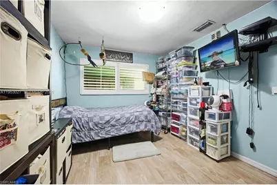 1526 NE 4th Ter, Cape Coral, FL 33909 - Photo 7