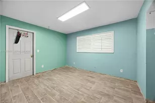 1526 NE 4th Ter, Cape Coral, FL 33909 - Photo 13