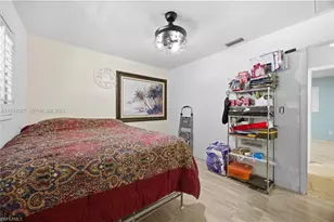 1526 NE 4th Ter, Cape Coral, FL 33909 - Photo 17