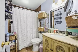 1526 NE 4th Ter, Cape Coral, FL 33909 - Photo 9