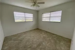 4819 Marine Dr, Cape Coral, FL 33904 - Photo 9