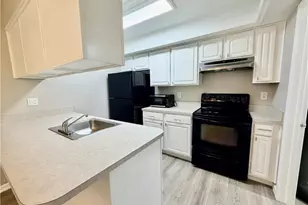 2332 SE 6th Terrace, Cape Coral, FL 33990 - Photo 7