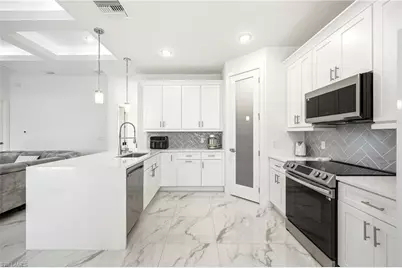 310 NW 14th St, Cape Coral, FL 33993 - Photo 11