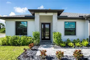 310 NW 14th St, Cape Coral, FL 33993 - Photo 3