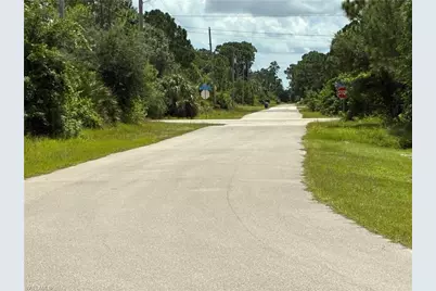 507 Wabasso Ave S, Lehigh Acres, FL 33974 - Photo 3