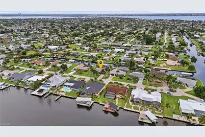 418 Avalon Dr, Cape Coral, FL 33904 - Photo 43
