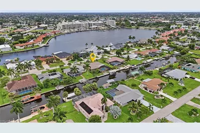 418 Avalon Dr, Cape Coral, FL 33904 - Photo 45