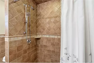 418 Avalon Dr, Cape Coral, FL 33904 - Photo 29