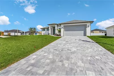 121 Gleason Pkwy, Cape Coral, FL 33914 - Photo 3
