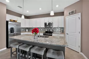 3943 E Hampton Cir, Alva, FL 33920 - Photo 5