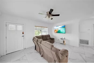 302 E Penn Rd, Lehigh Acres, FL 33936 - Photo 7