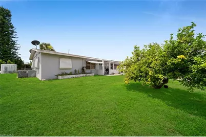 302 E Penn Rd, Lehigh Acres, FL 33936 - Photo 3