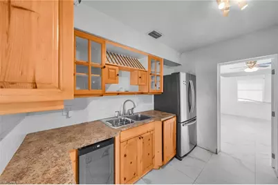 302 E Penn Rd, Lehigh Acres, FL 33936 - Photo 17