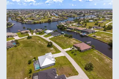 2210 NW 37th Pl, Cape Coral, FL 33993 - Photo 13
