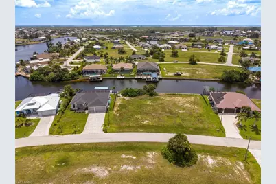 2210 NW 37th Pl, Cape Coral, FL 33993 - Photo 3