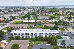 4906 Victoria Dr, Cape Coral, FL 33904 - Photo 23