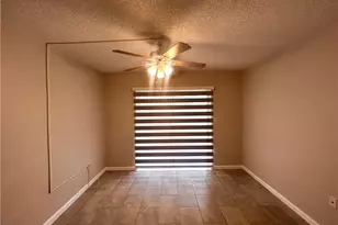 4906 Victoria Dr, Cape Coral, FL 33904 - Photo 11