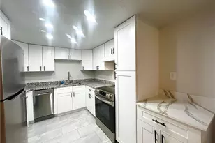 4906 Victoria Dr, Cape Coral, FL 33904 - Photo 3