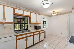 824 SW 13th Ave, Cape Coral, FL 33991 - Photo 5