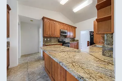 20 Hampton Ave, Lehigh Acres, FL 33936 - Photo 5