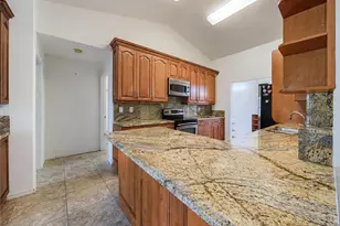 20 Hampton Ave, Lehigh Acres, FL 33936 - Photo 5