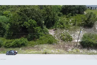 3313 27th St SW, Lehigh Acres, FL 33976 - Photo 9