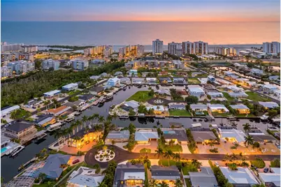 16 Sunview Blvd, Fort Myers Beach, FL 33931 - Photo 25