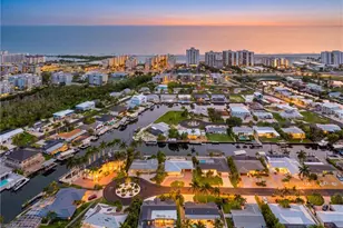 16 Sunview Blvd, Fort Myers Beach, FL 33931 - Photo 25