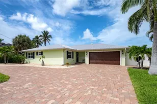 16 Sunview Blvd, Fort Myers Beach, FL 33931 - Photo 9