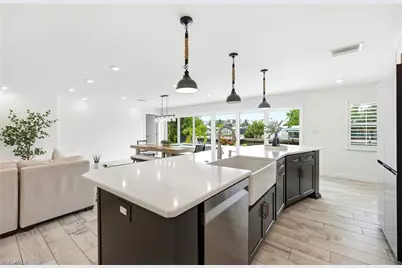 16 Sunview Blvd, Fort Myers Beach, FL 33931 - Photo 5