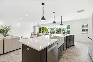 16 Sunview Blvd, Fort Myers Beach, FL 33931 - Photo 5