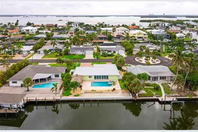 16 Sunview Blvd, Fort Myers Beach, FL 33931 - Photo 1