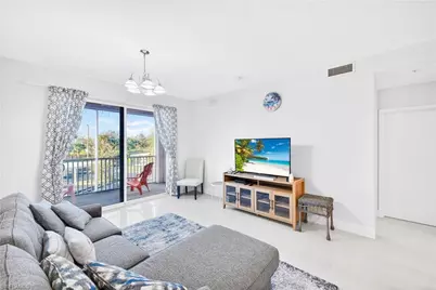 15901 Royal Pointe Ln #202, Fort Myers, FL 33908 - Photo 5