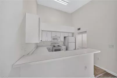 4122 Residence Dr #121, Fort Myers, FL 33901 - Photo 7