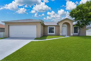 2102 NE 17th Ave, Cape Coral, FL 33909 - Photo 1