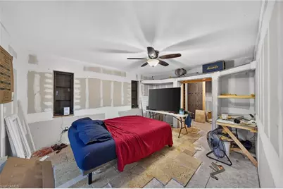 202 SE 20th Ct, Cape Coral, FL 33990 - Photo 5