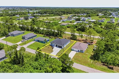 6011 Kumquat Cir, Labelle, FL 33935 - Photo 3
