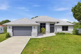 7038 Tide Cir, Labelle, FL 33935 - Photo 1