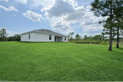 2600 26th St W, Lehigh Acres, FL 33971 - Photo 3