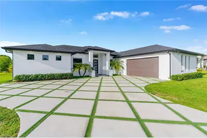 1902 NE 6th St, Cape Coral, FL 33909 - Photo 1
