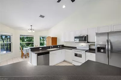 1431 NW 3rd Pl, Cape Coral, FL 33993 - Photo 11