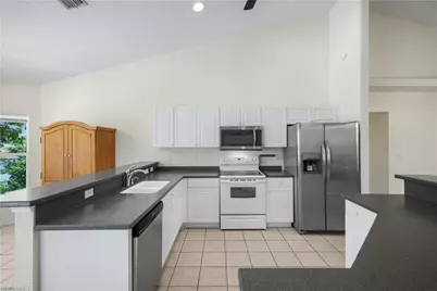 1431 NW 3rd Pl, Cape Coral, FL 33993 - Photo 7
