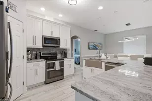 219 NW 12th Ln, Cape Coral, FL 33993 - Photo 3