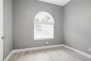 219 NW 12th Ln, Cape Coral, FL 33993 - Photo 5