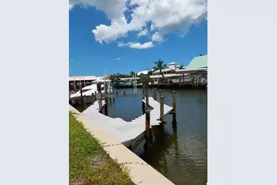18196 Cutlass Dr, Fort Myers Beach, FL 33931 - Photo 5