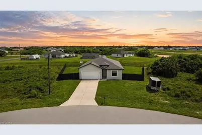 7004 Alfa Ct, Labelle, FL 33935 - Photo 1