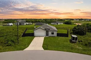 7004 Alfa Ct, Labelle, FL 33935 - Photo 1