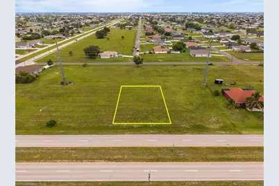 711 El Dorado Blvd N, Cape Coral, FL 33993 - Photo 3
