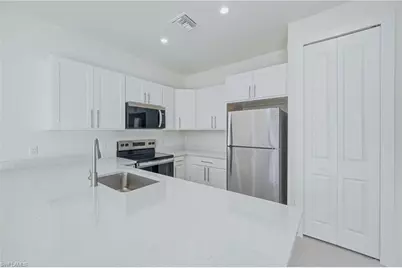 4816 30th St SW, Lehigh Acres, FL 33973 - Photo 9